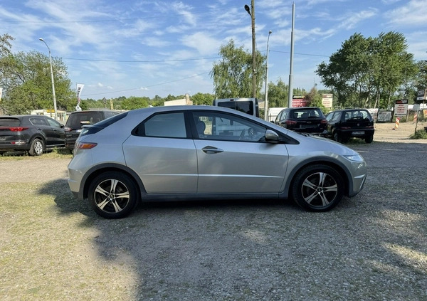 Honda Civic cena 17900 przebieg: 135306, rok produkcji 2006 z Kostrzyn małe 562